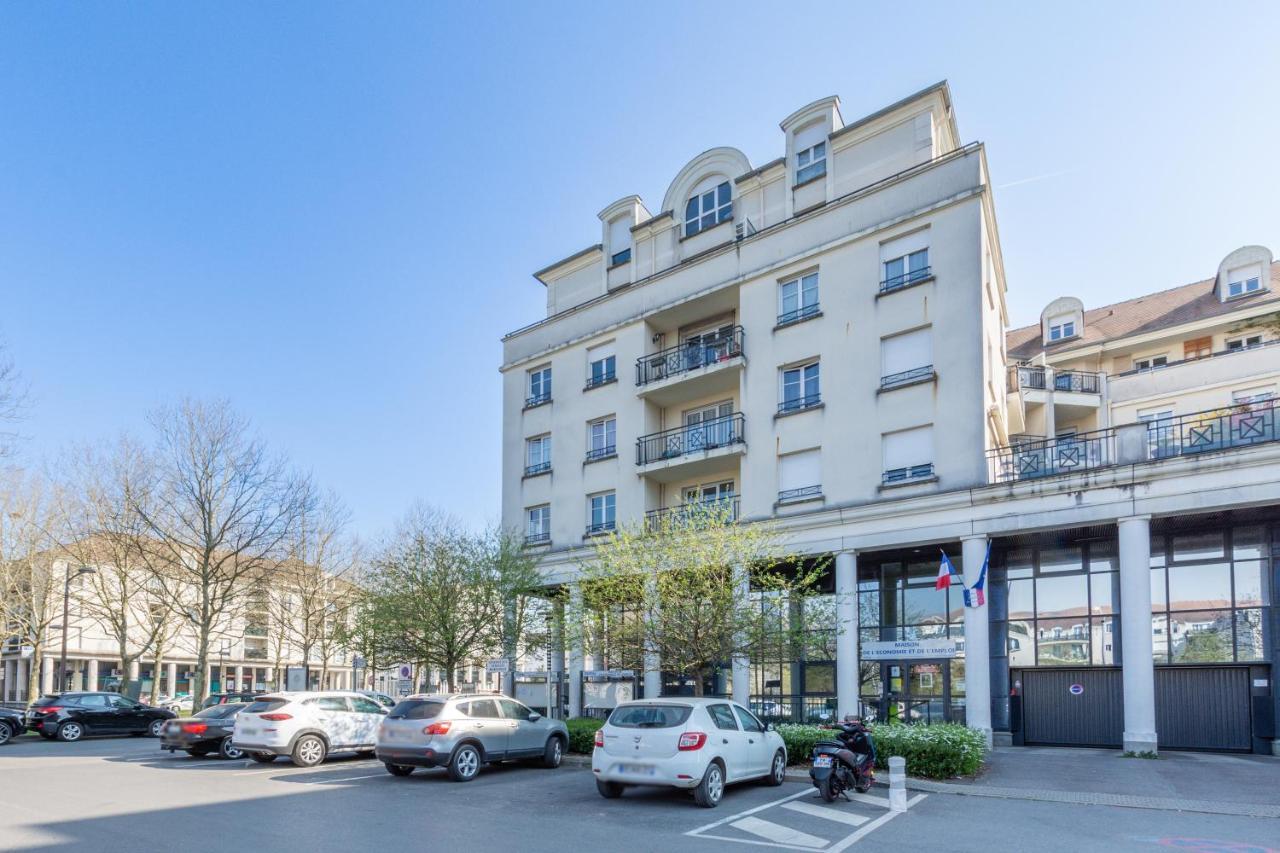 Family Travel Paris * Bussy-Saint-Georges